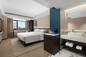 Days Inn by Wyndham Yueyang Train Station