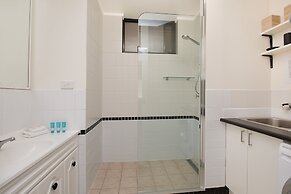 Joanne Apartments