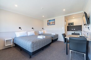 Te Anau Top 10 Holiday Park