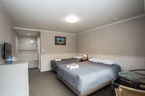 Te Anau Top 10 Holiday Park
