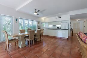 Balboa Holiday Apartments
