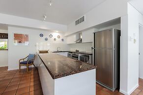 Balboa Holiday Apartments