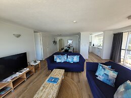 Surfers Chalet