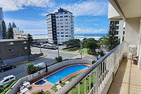 Surfers Chalet
