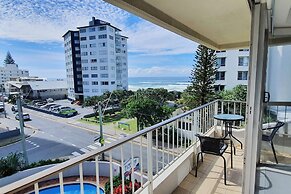 Surfers Chalet