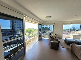 Surfers Chalet