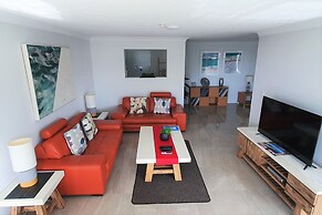 Surfers Chalet