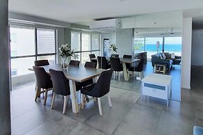 Surfers Chalet