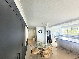 Surfers Chalet