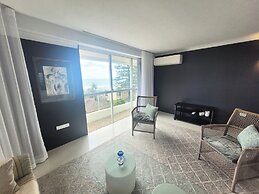 Surfers Chalet