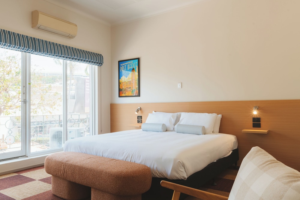 Hotel Allen