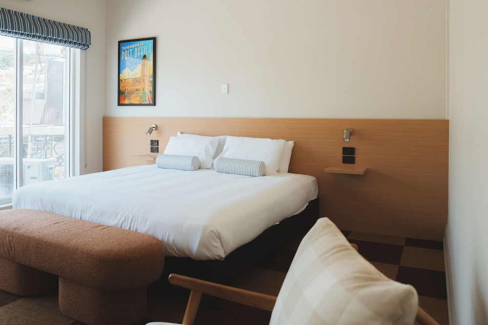 Hotel Allen