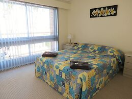 Chapman Court Holiday Units