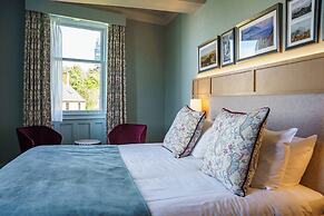 Parliament House Hotel