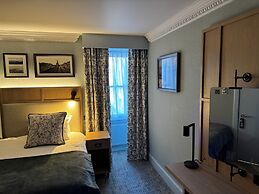 Parliament House Hotel