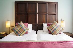 Parliament House Hotel