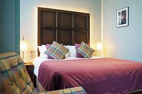 Parliament House Hotel