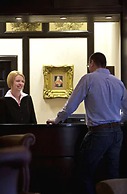 Parliament House Hotel