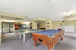 Clubb Coolum Beach Resort