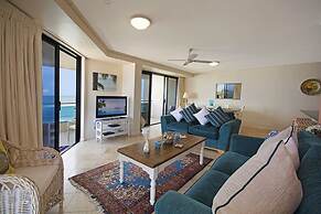 Clubb Coolum Beach Resort