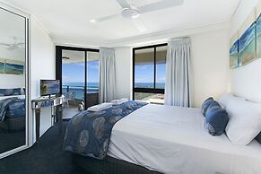 Clubb Coolum Beach Resort
