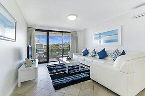 Clubb Coolum Beach Resort