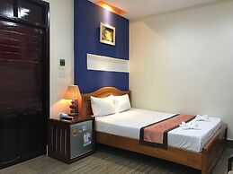 Sunny A Hotel