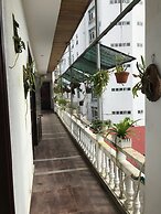 Sunny A Hotel