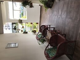 Sunny A Hotel