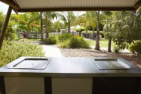 Winbi River Resort Holiday Rentals