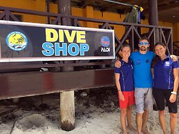 Ratu Kini Backpackers & Dive Resort