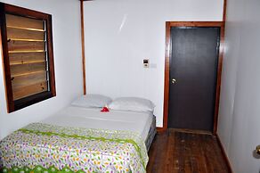 Ratu Kini Backpackers & Dive Resort