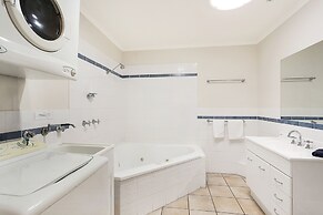Sails Luxury Apartments Merimbula
