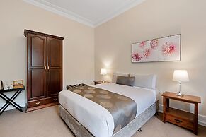 Waratah on York