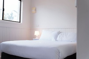 The Black Dolphin Holiday Park