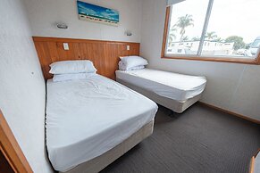 The Black Dolphin Holiday Park