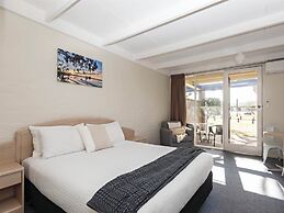 The Black Dolphin Holiday Park