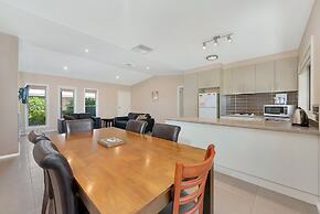 Kennedy Holiday Villas