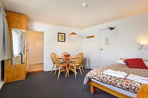 Kasees Apartments & Mountain Lodge