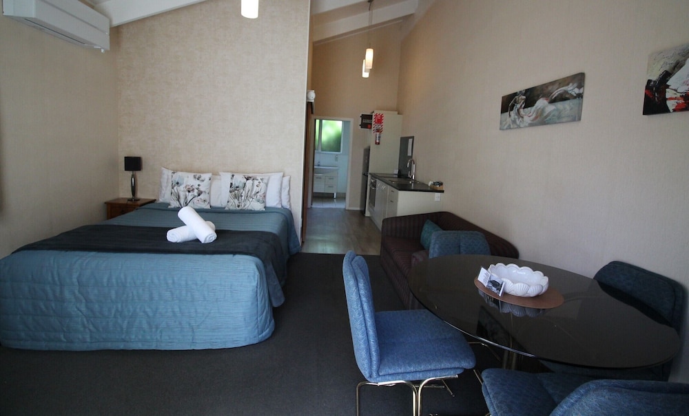 Alpine Lodge Motel