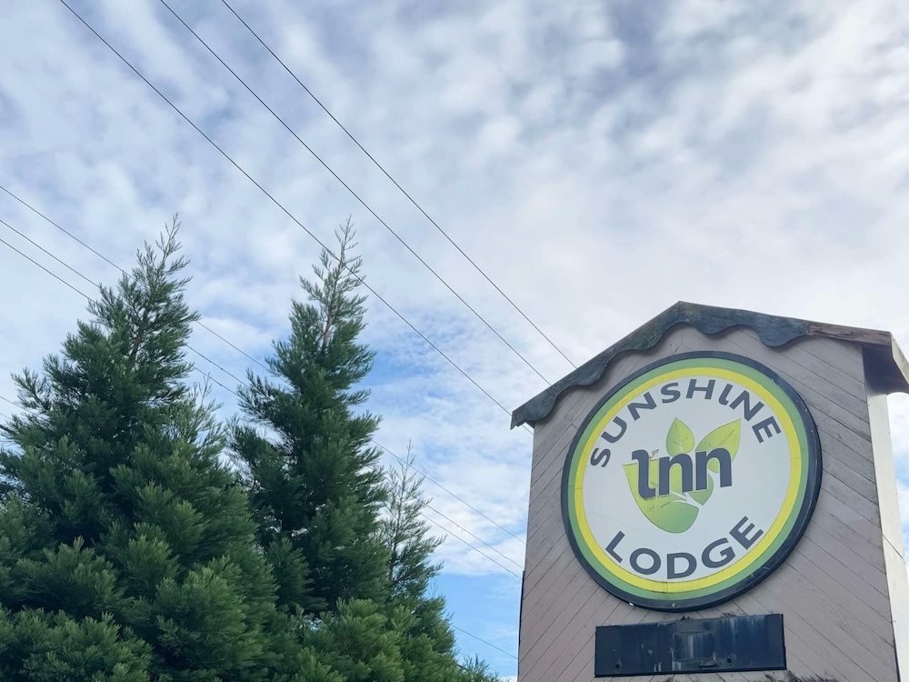 Sunshine Lodge