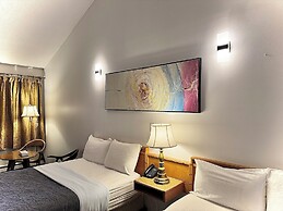 Sunshine Lodge