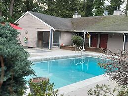Sunshine Lodge