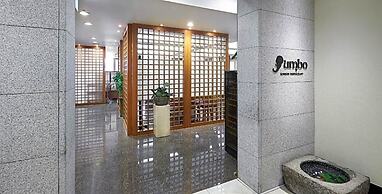 Hotel President