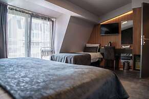 SennaCity Hotel