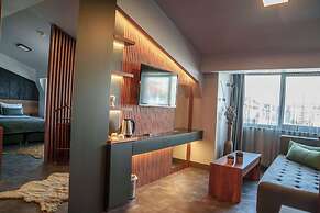 SennaCity Hotel