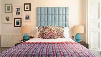 Black Ivy Hotel