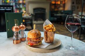 Black Ivy Hotel