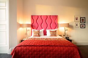 Black Ivy Hotel