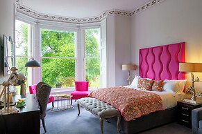 Black Ivy Hotel